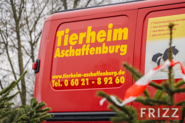 Weihnachtsbaumverkauf_Tierheim-Online-00.JPG
