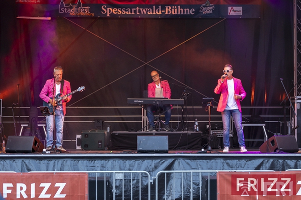Stadtfest-2023_Spessartwald-Bu╠êhne_Tag1_Online-029.jpg