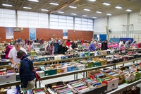 Benefiz-Bücherflohmarkt