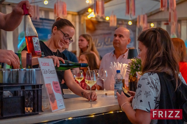 2024-07-13-erlenbacher-weinfest-747610.jpg